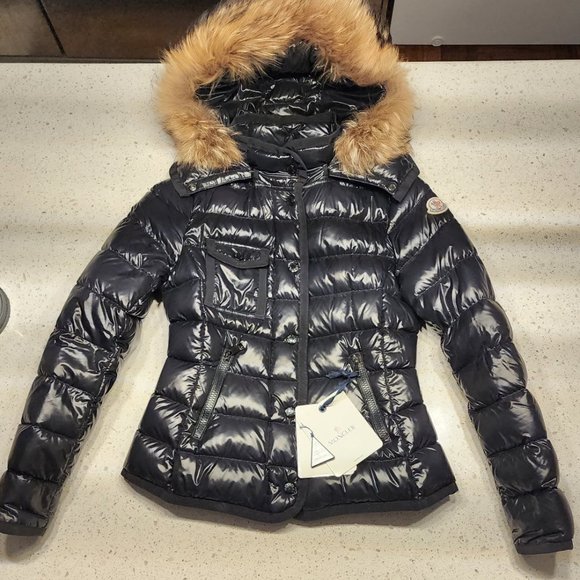 Moncler Jackets & Blazers - Moncler Women's Armoise Puffer Coat Size 1